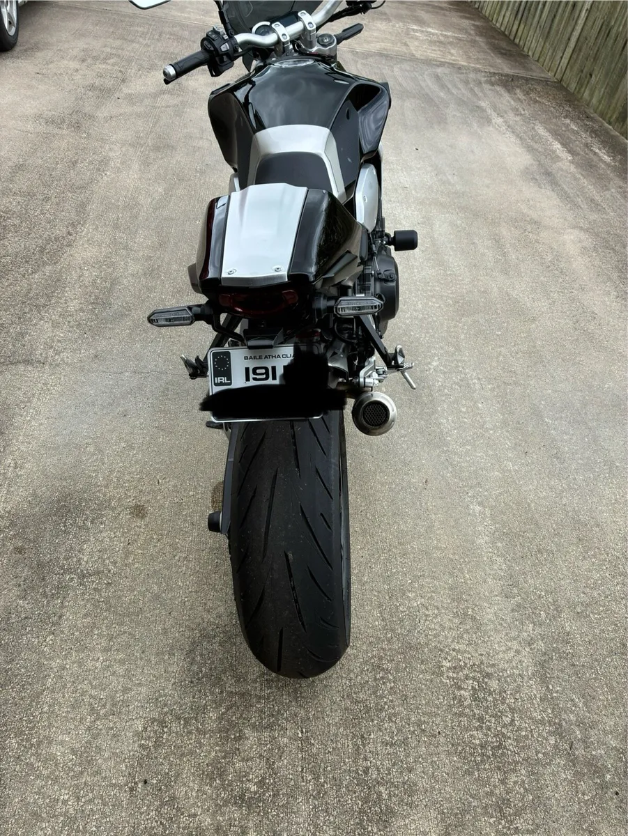 Motorbike - Image 3