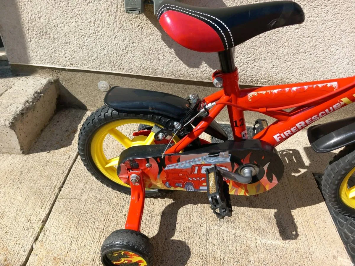 Kids firerescue bike size 12 inch wheels - Image 3