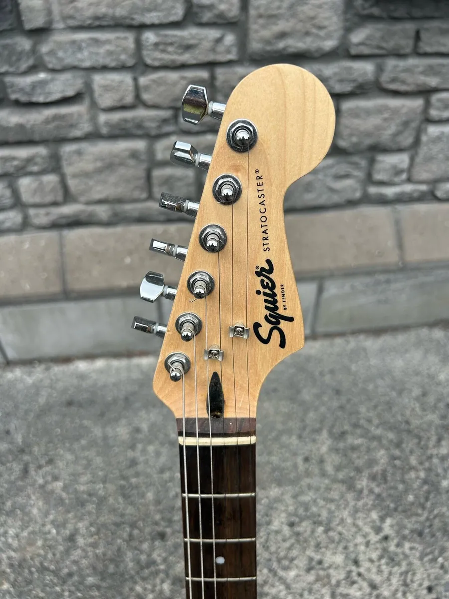 Electric Guitar & Set - Image 3