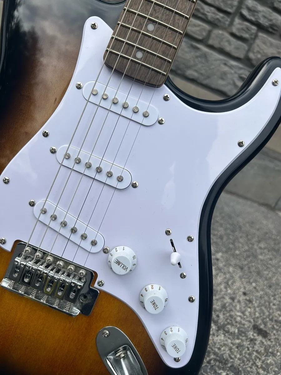Electric Guitar & Set - Image 4