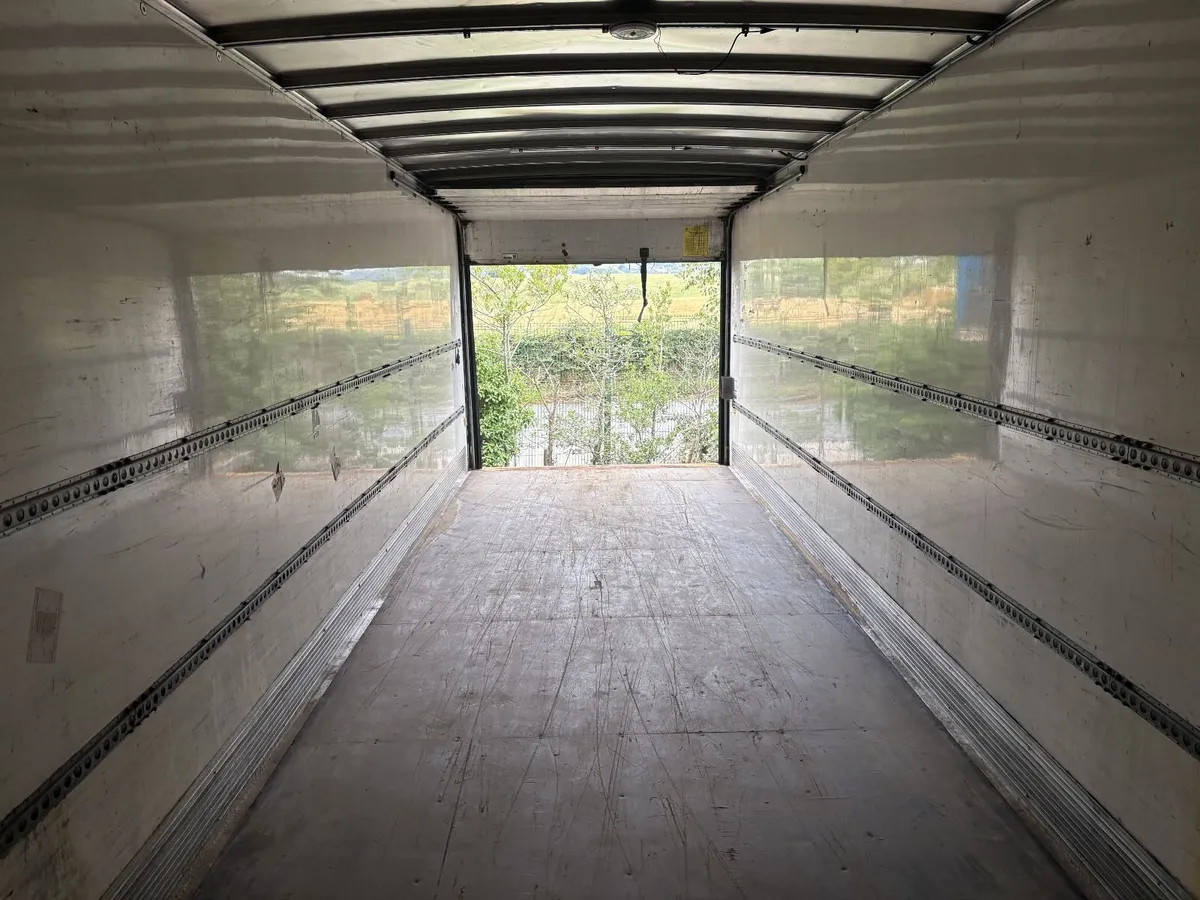 30ft Box body - Image 2