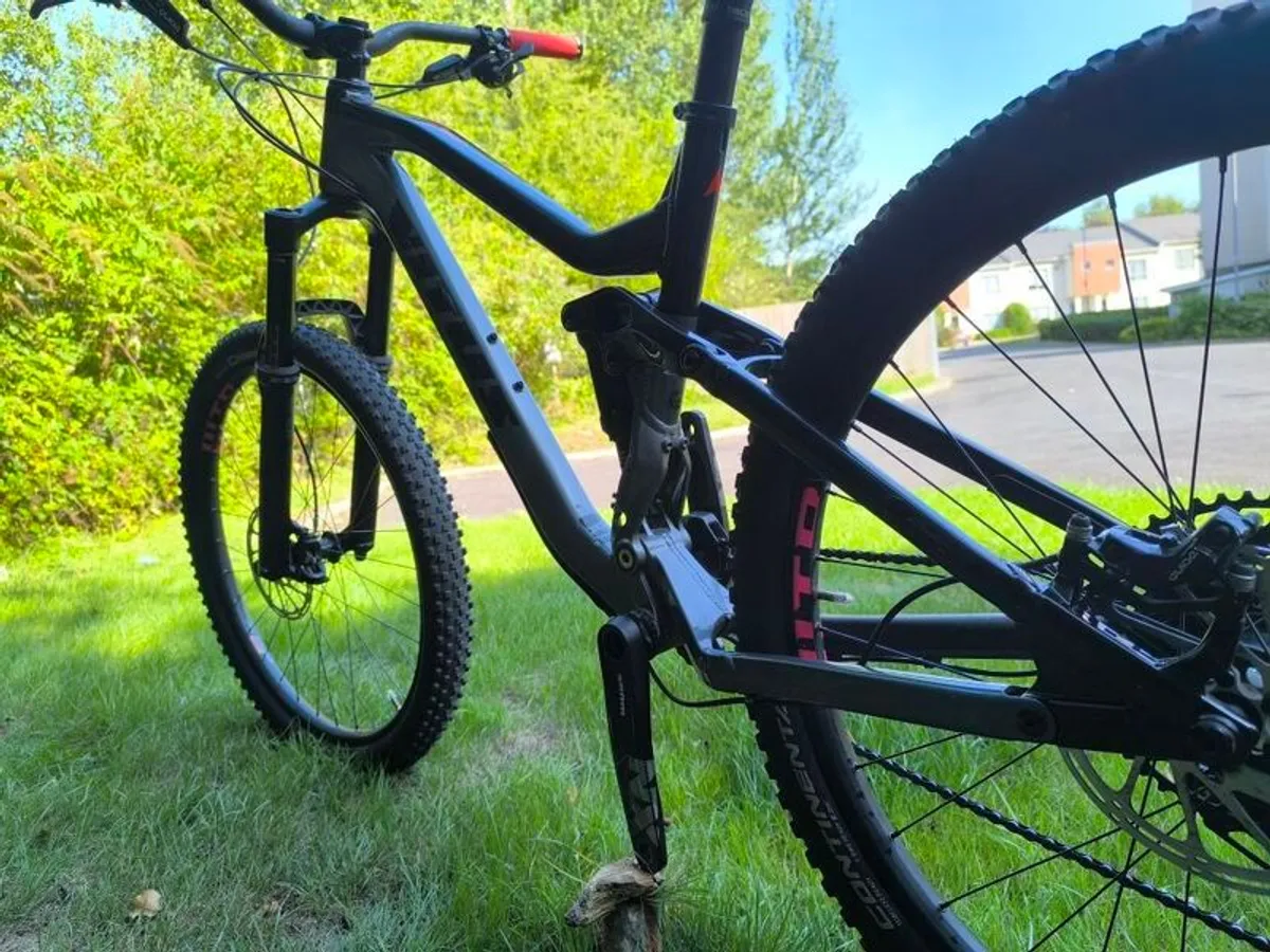 Mtb Vitus Escarpe 27.5 size M - Image 4