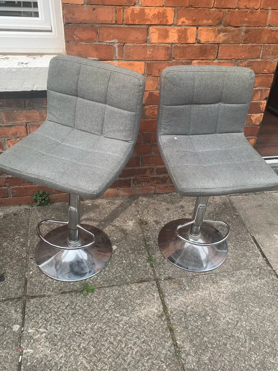 High stool chairs
