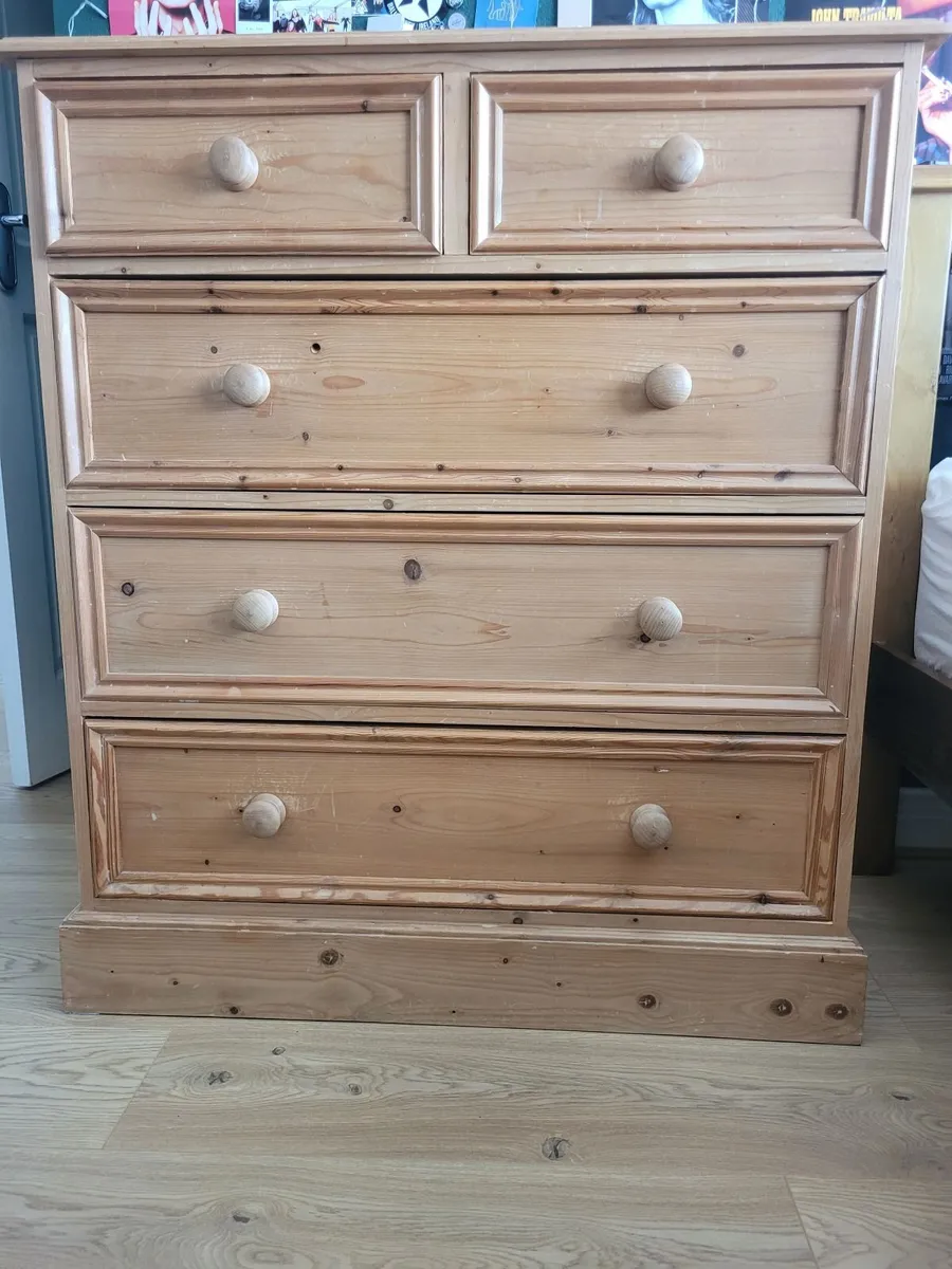 Chest of drawers - Image 1