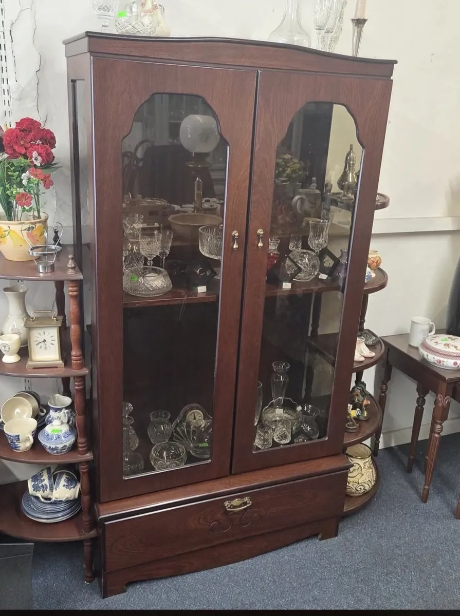 Mahogany unit