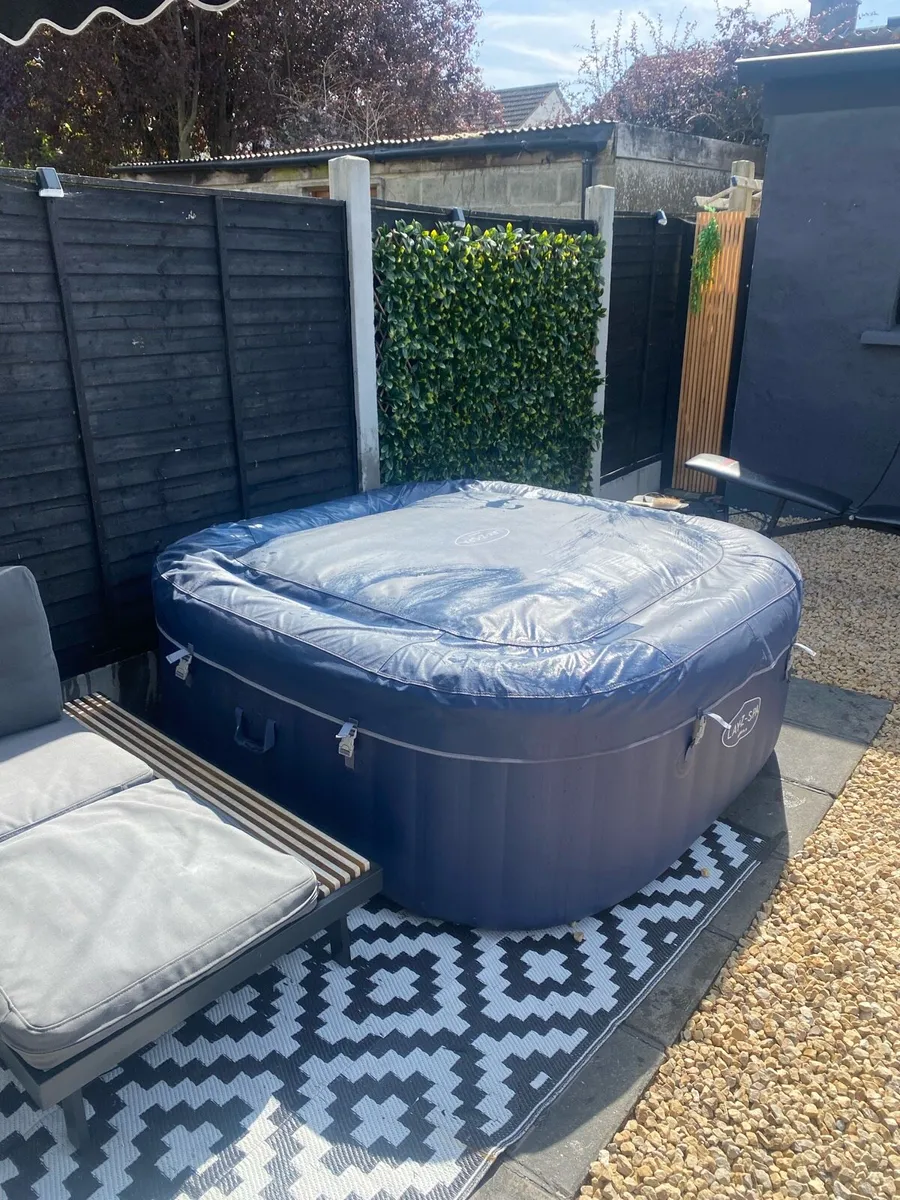 Lay-z-spa hot tub - Image 2