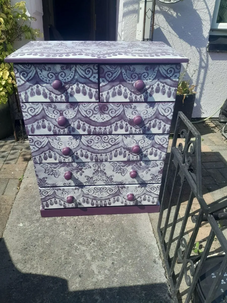 chest of drawers - Image 1