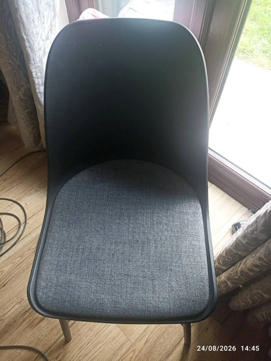 Chairs x3 - Image 4