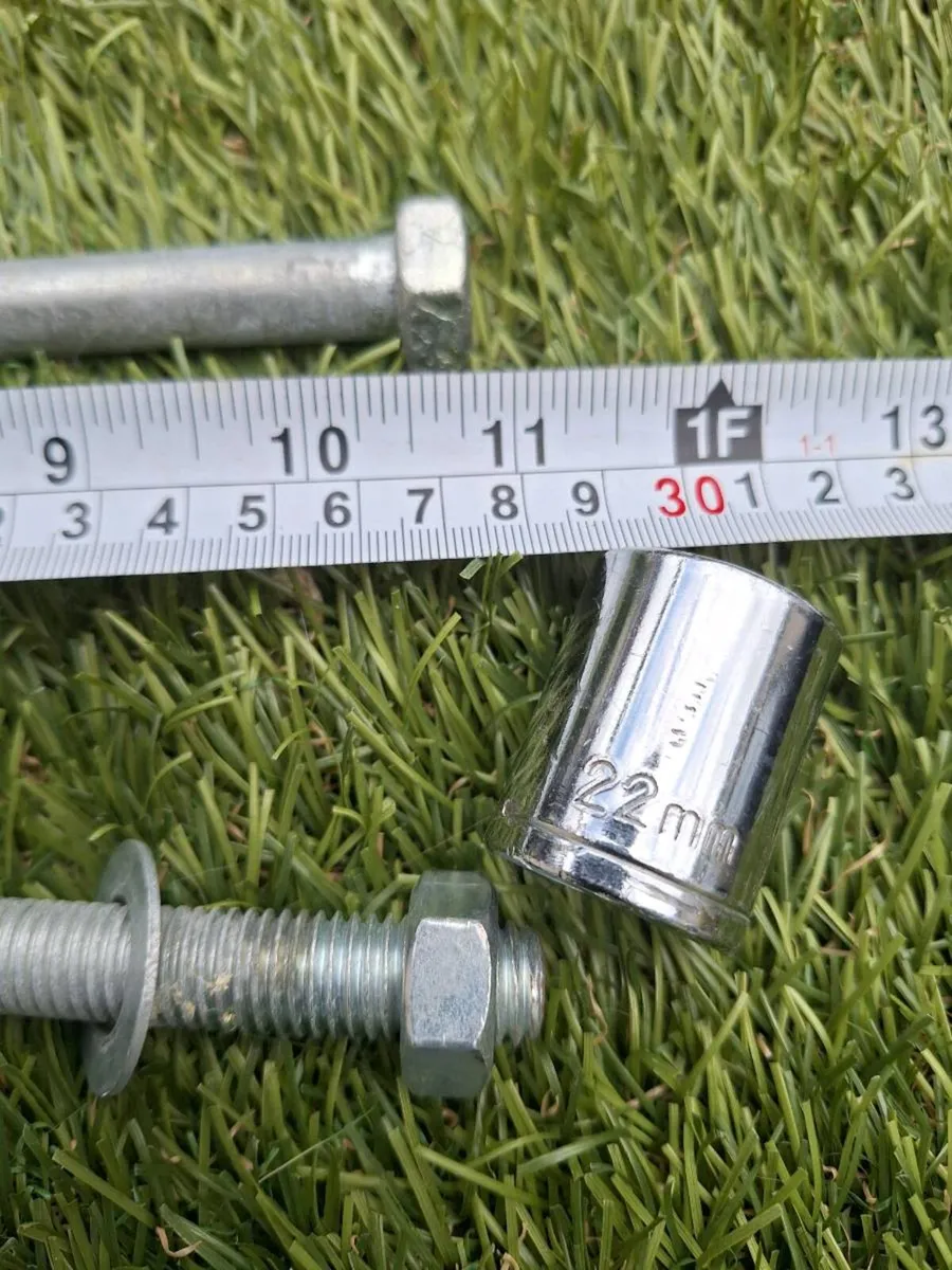 Large steel bolts - Image 2