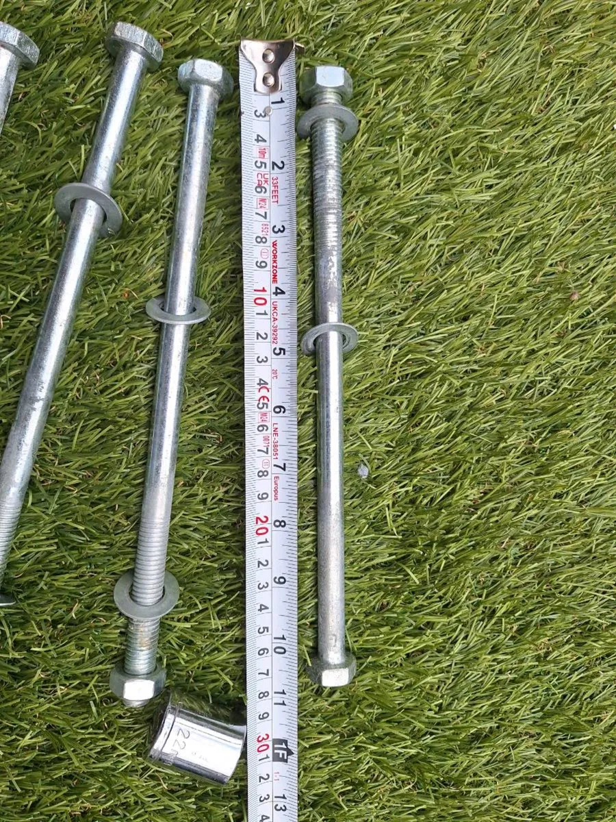 Large steel bolts - Image 3