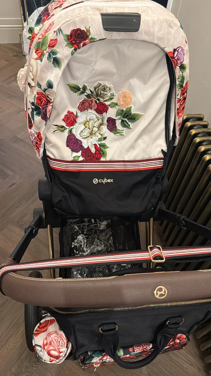 Cybex Pram - Image 4