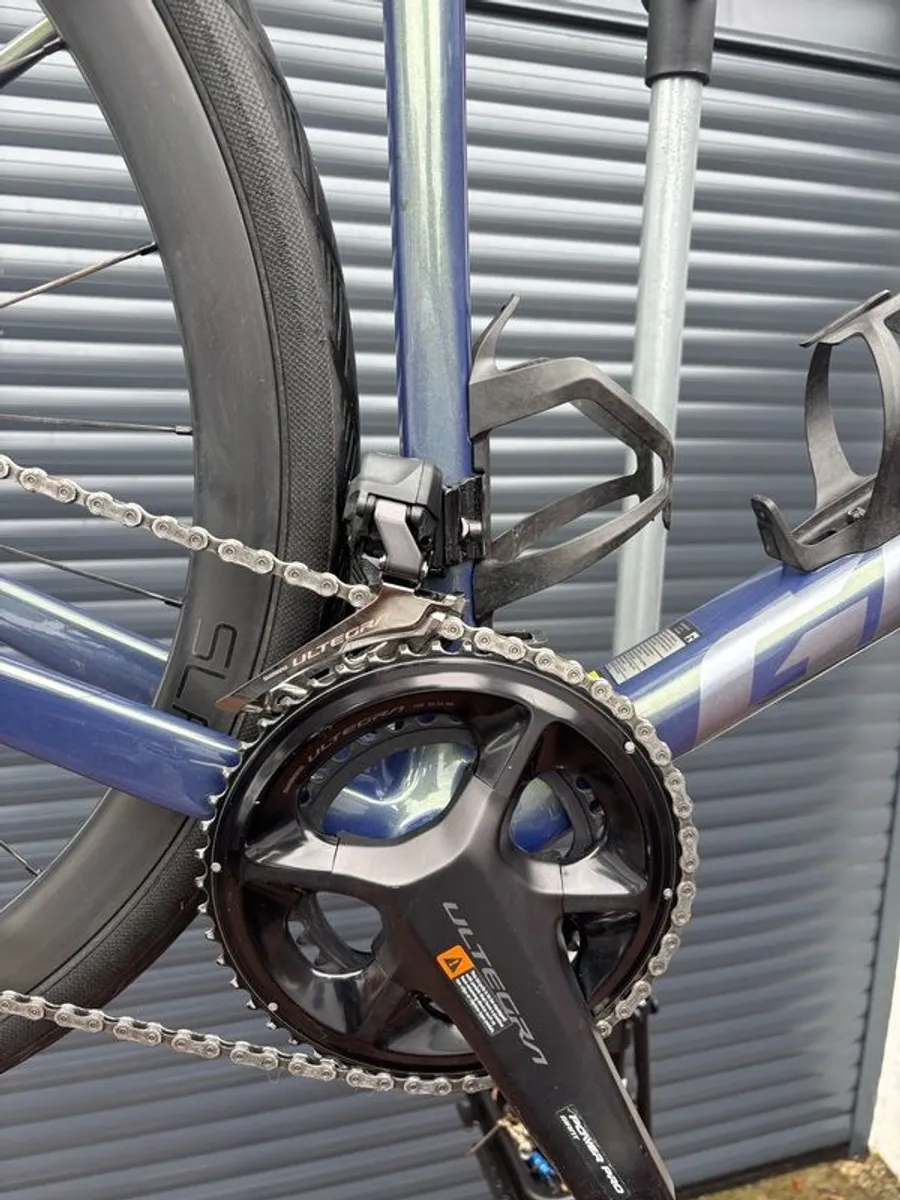 Giant defy adv pro 0 2025 - Image 1