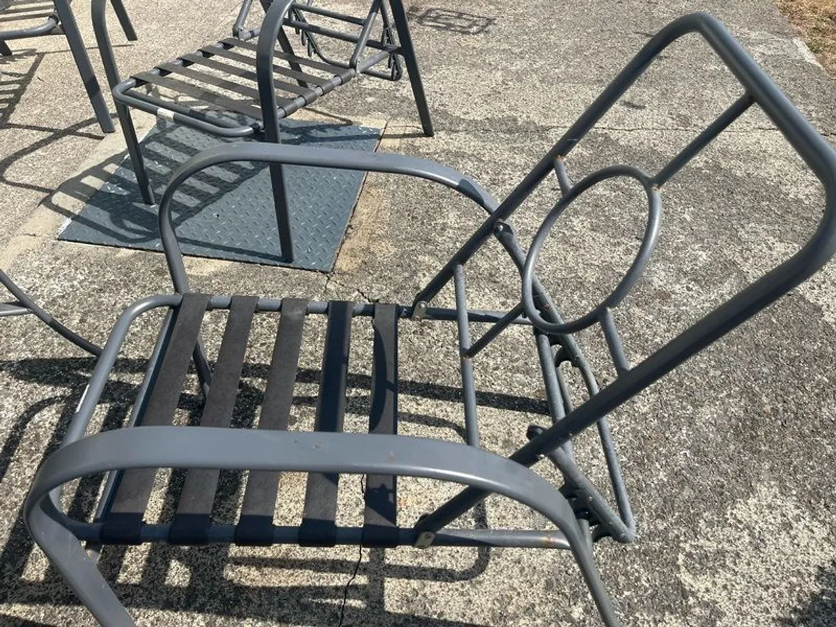Garden Patio Table and chairs - Image 2