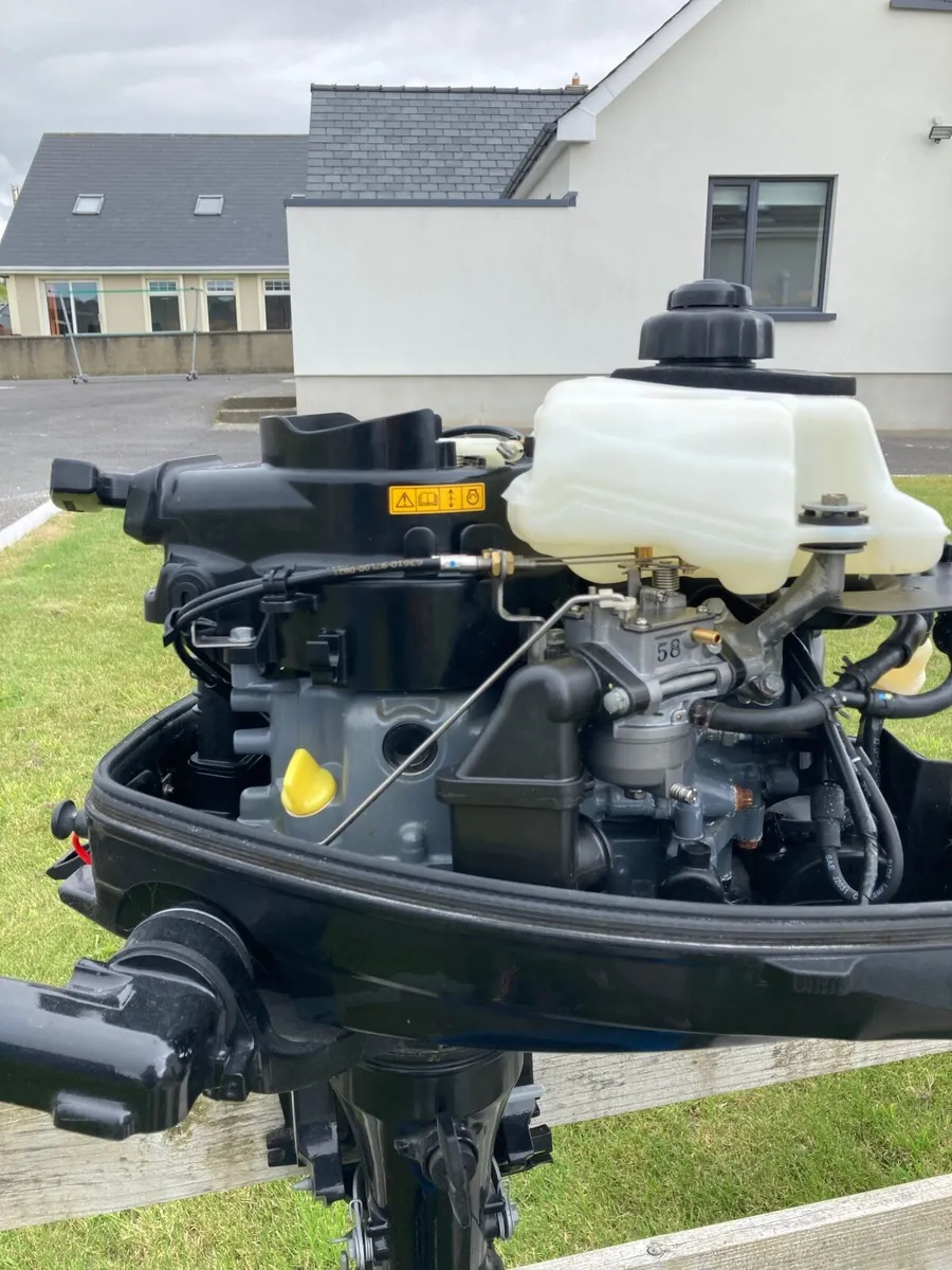 Suzuki DF6A 6hp  4 stroke long shaft Outboard - Image 1