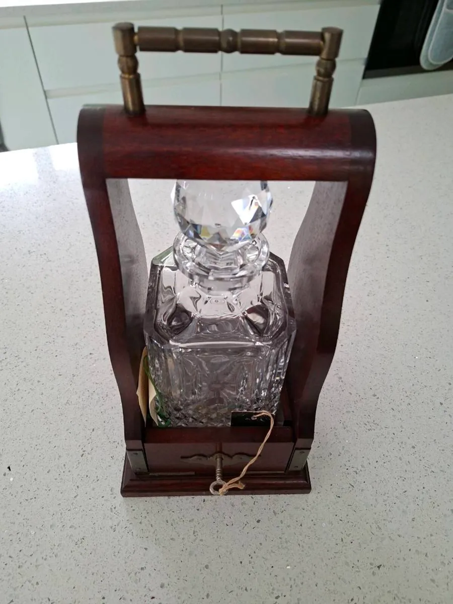 Connolly Waterford Crystal Decanter Tantalus New - Image 3