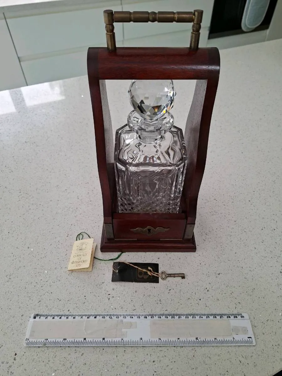 Connolly Waterford Crystal Decanter Tantalus New - Image 1
