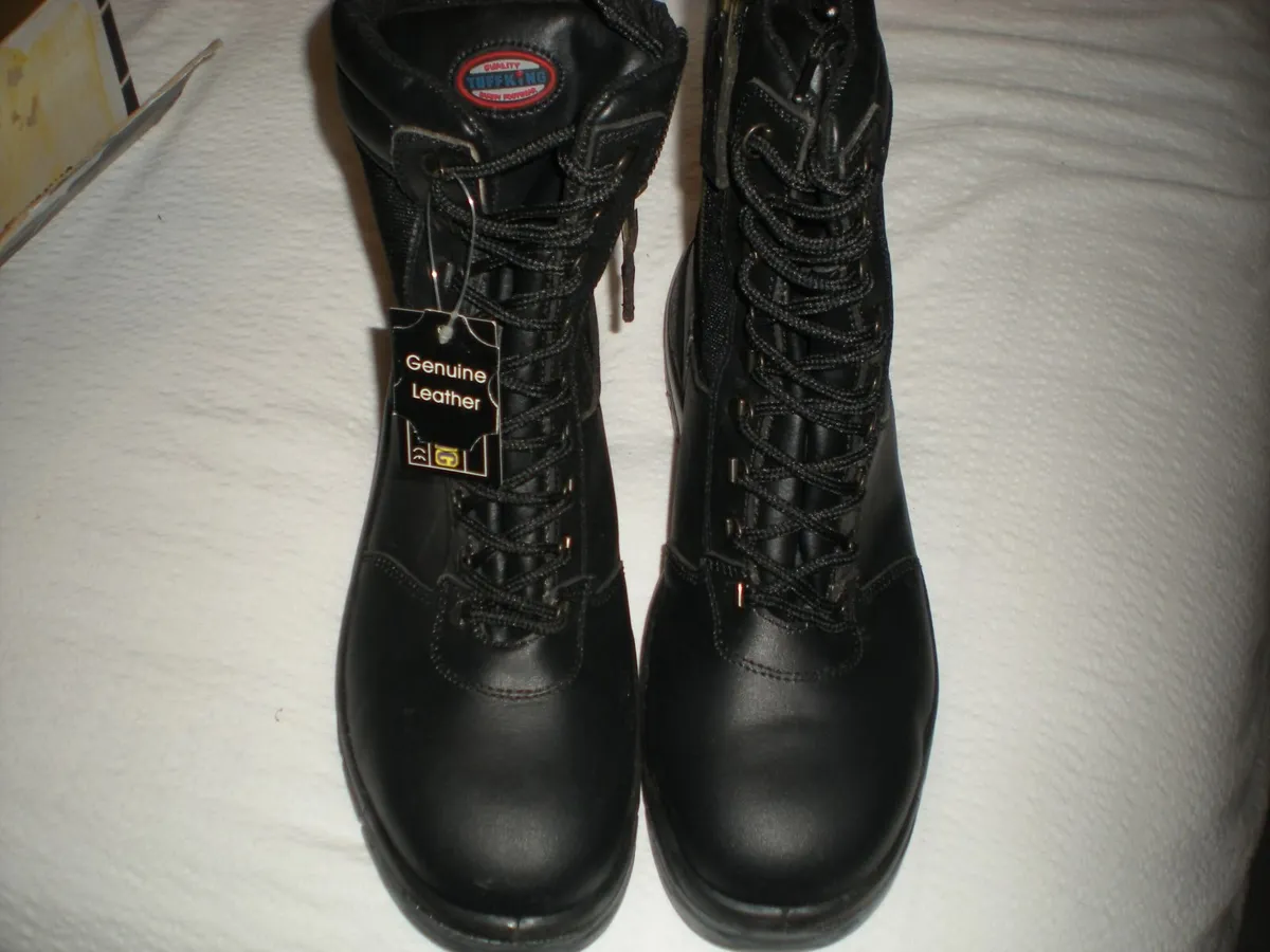 Boots - Image 3