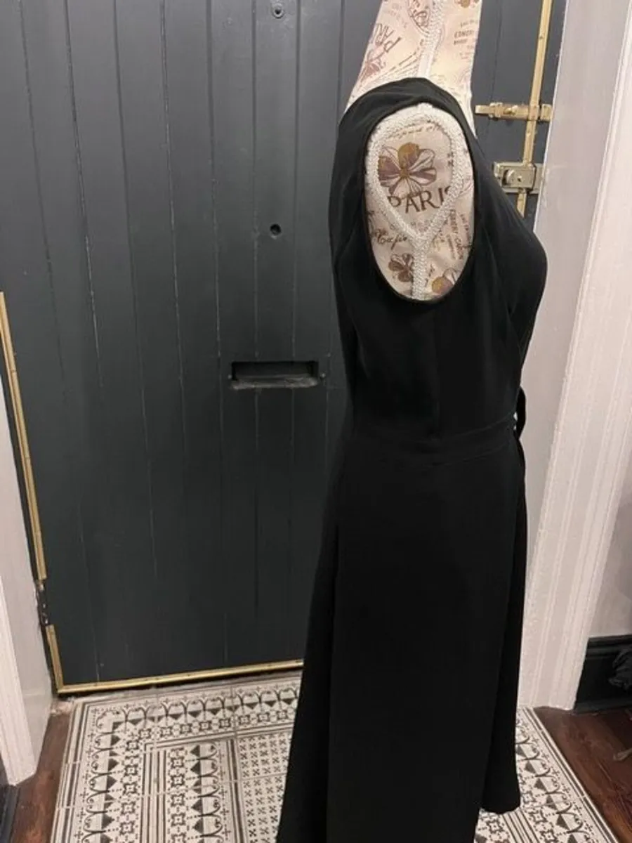 Lilith Paris Black Midi Dress - Image 3