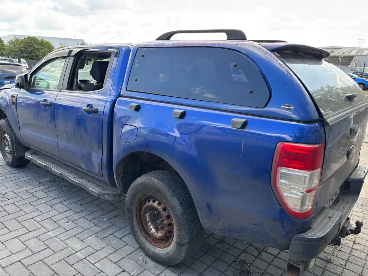 13 Ranger 2.2 Diesel Manual Light Fire damage - Image 3