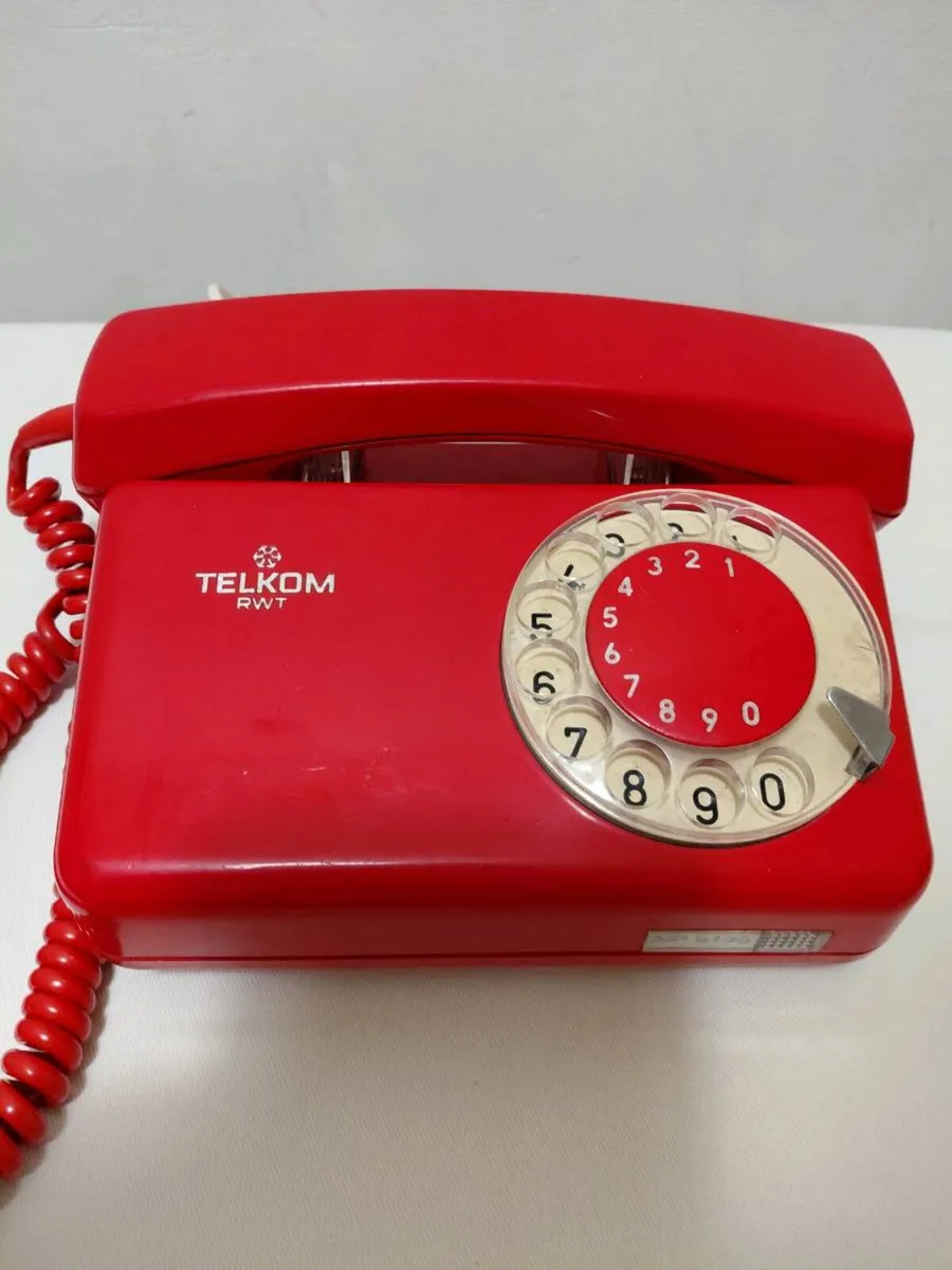 Rotary retro phone - Image 3