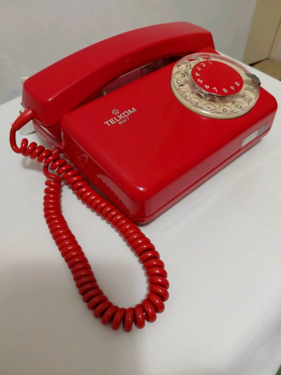 Rotary retro phone - Image 4