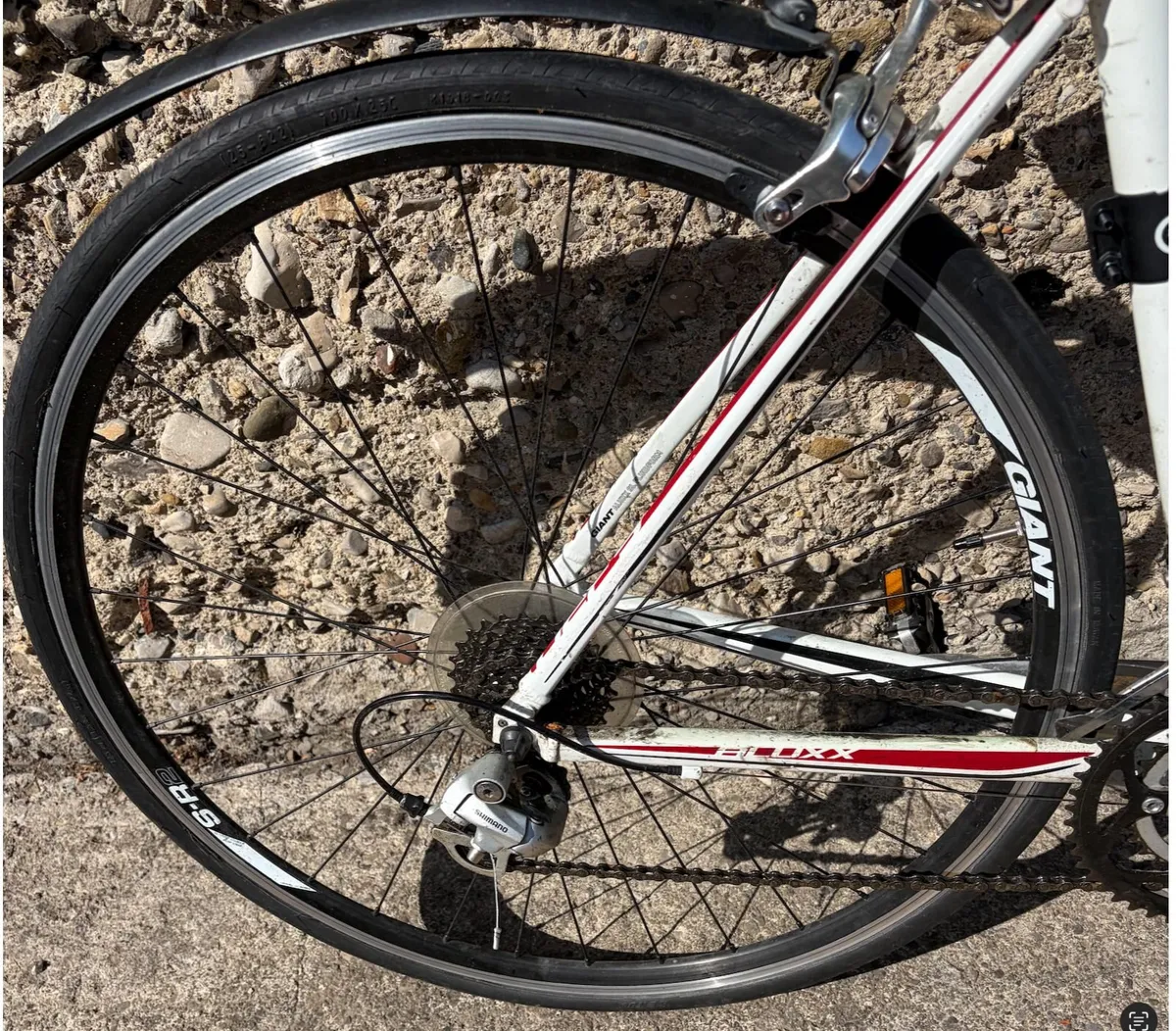 Giant Defy 4 road bike - size M (54cm) - Image 4