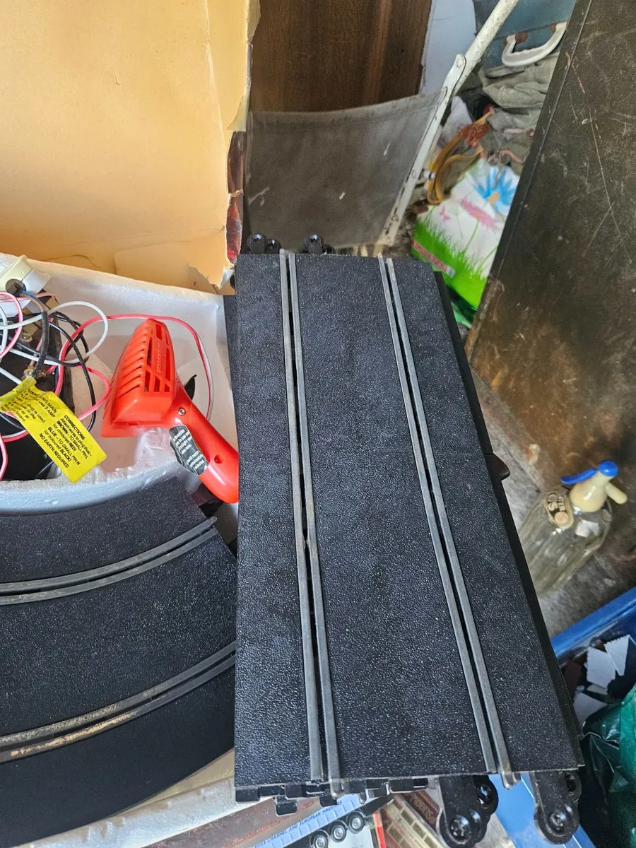 Scalextric Mighty Metro - Image 4