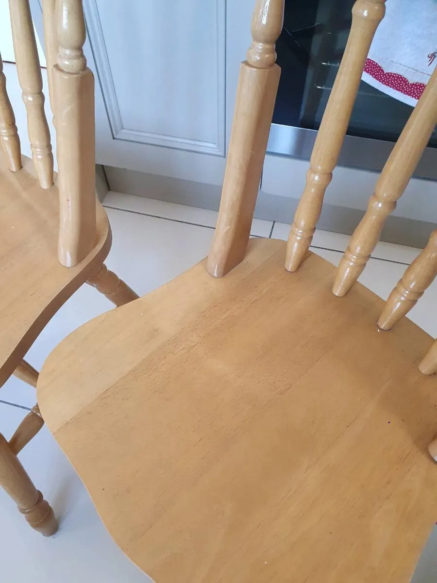 Set of 6 solid wood dining chai - Image 3