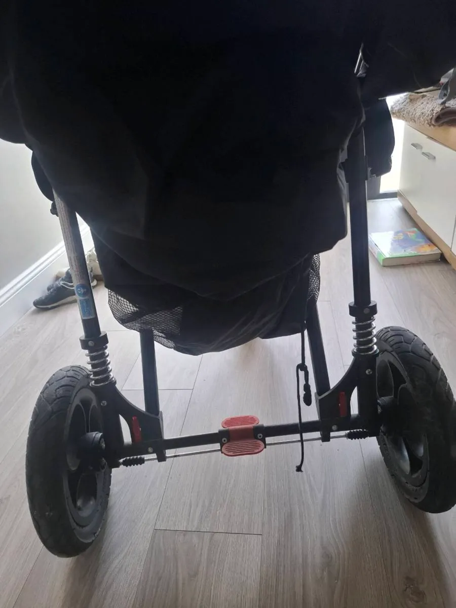 Pram - Image 2
