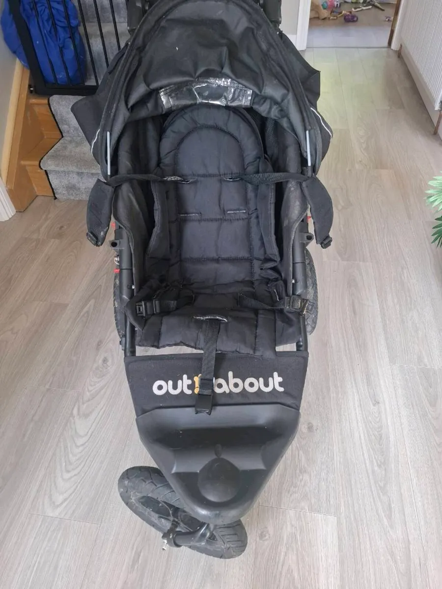 Pram - Image 1