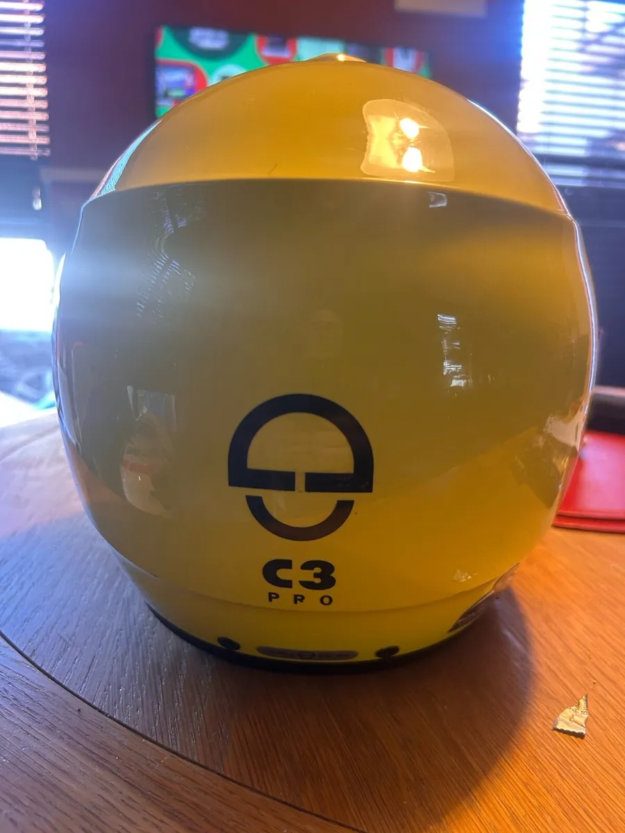 Schuberth c3 pro and caberg size large - Image 3