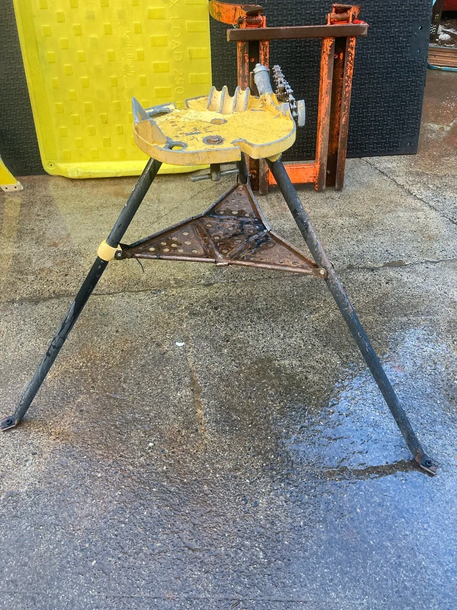 REMS Plumbers pipe stand - Image 3
