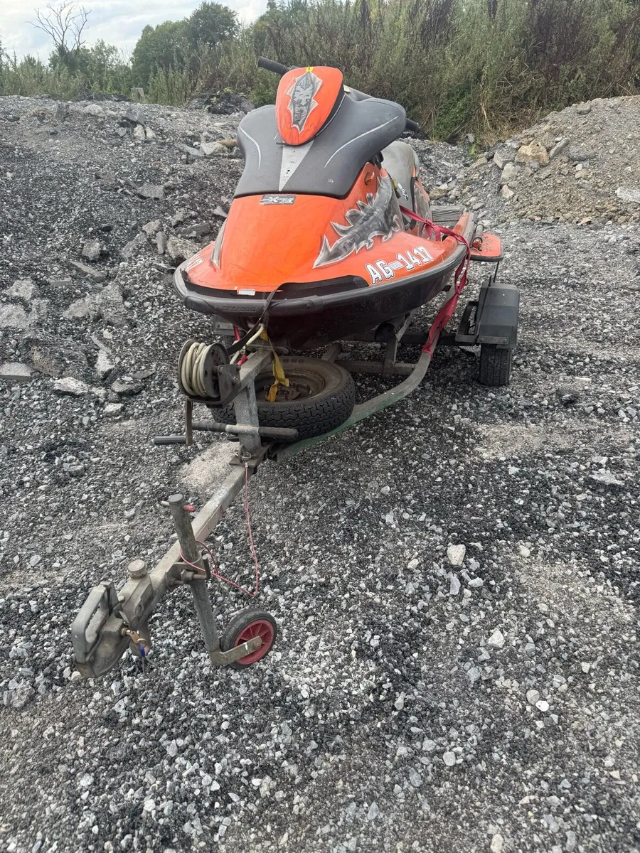 Jet ski and trailer - Image 1