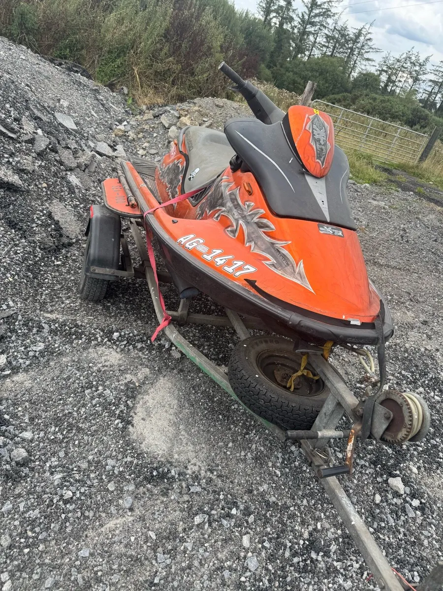 Jet ski and trailer - Image 4