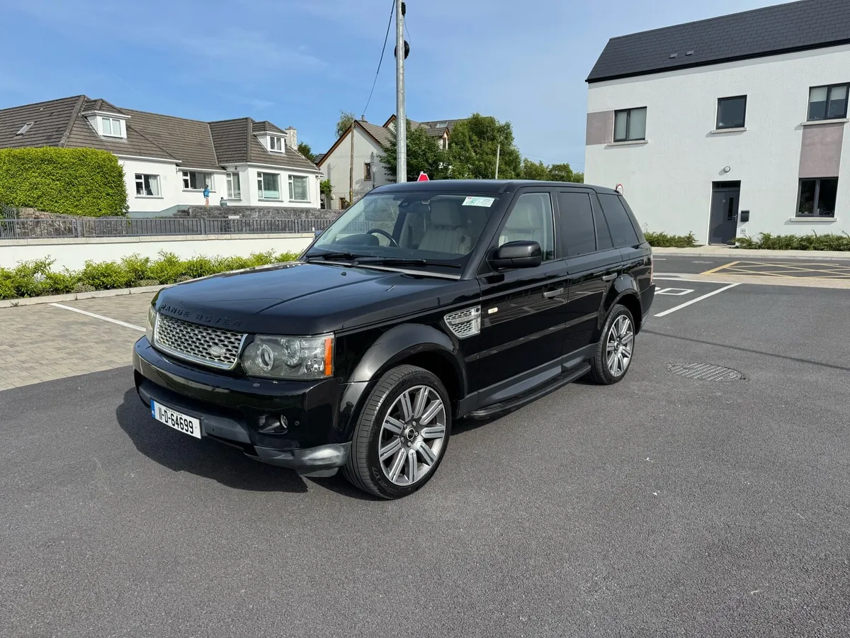 Landrover Range Rover Sport 3.0 SDV6 HSE Luxury - Image 3