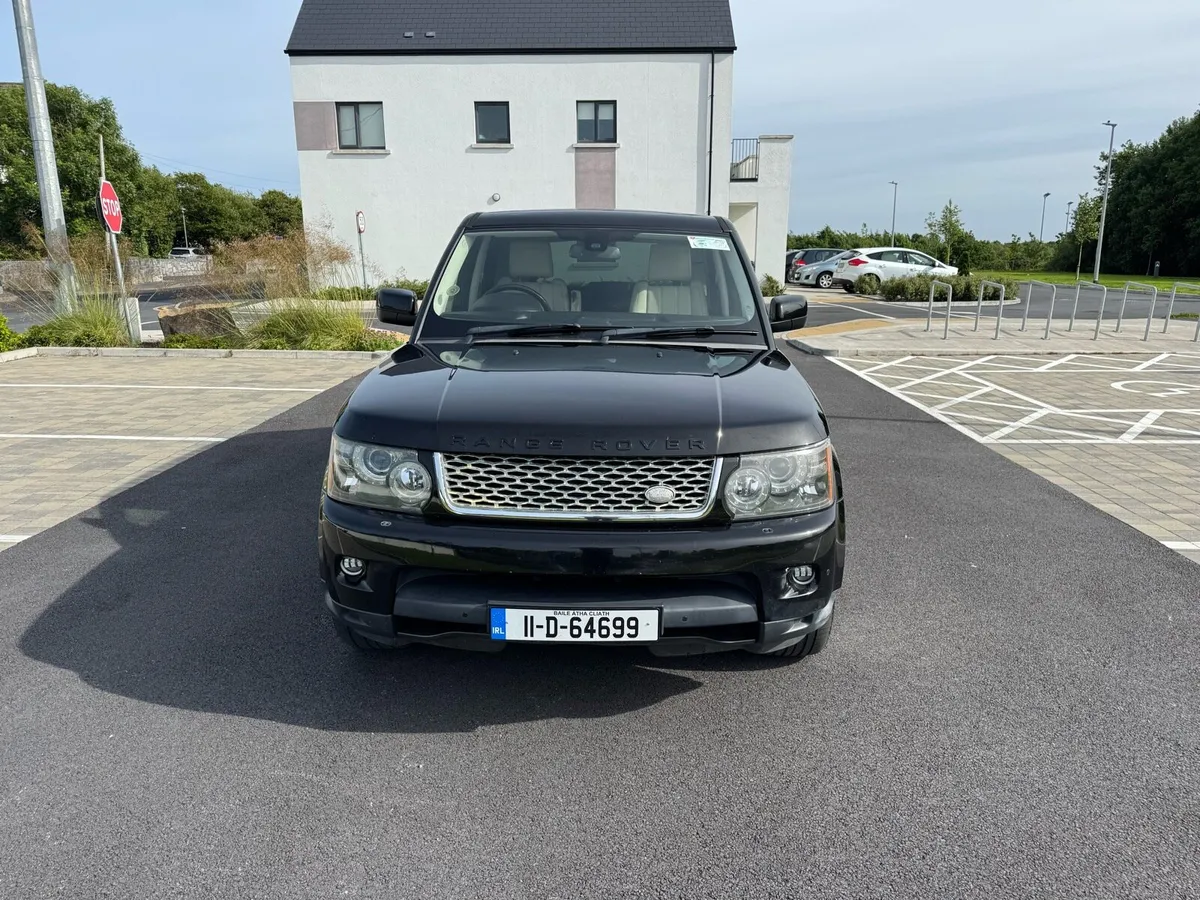 Landrover Range Rover Sport 3.0 SDV6 HSE Luxury - Image 2