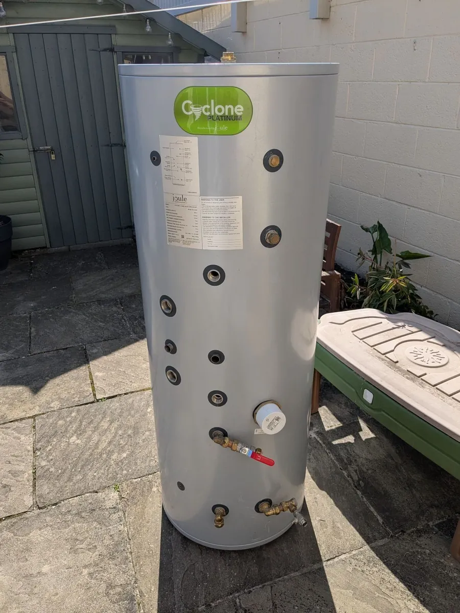 Joule Hot Water Solar Cylinder - Image 1