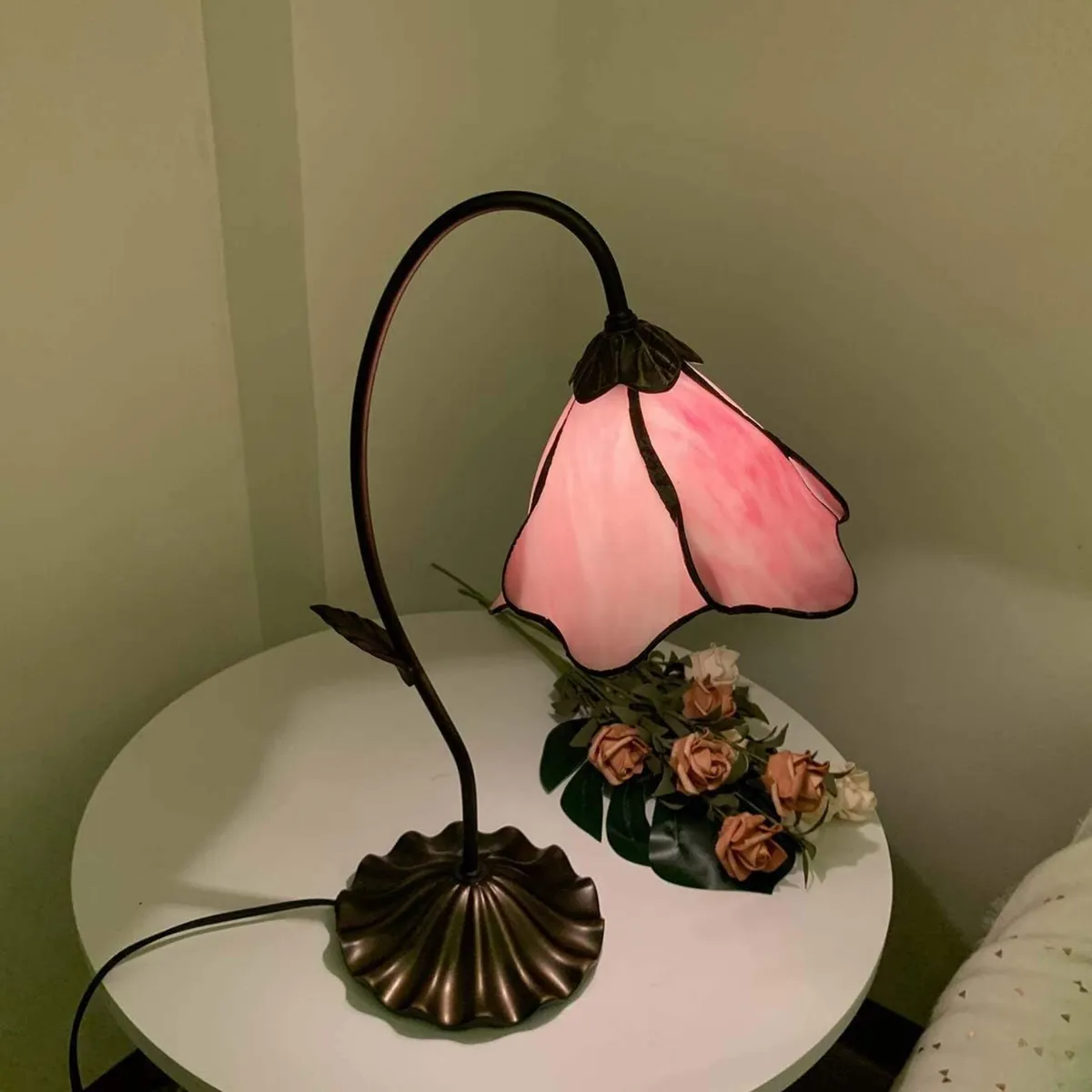 Flower Tiffany Style Stained Glass Table Lamp - Image 2