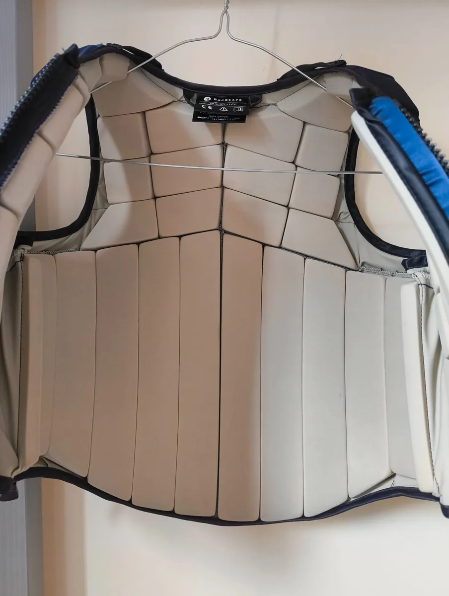 Racesafe RS2010 Equestrian body protector - Image 4