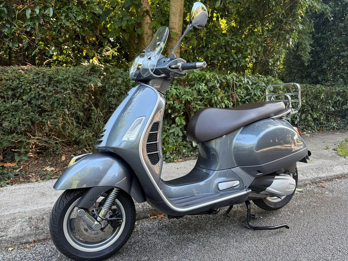 VESPA GTS300 TOURING - Image 4