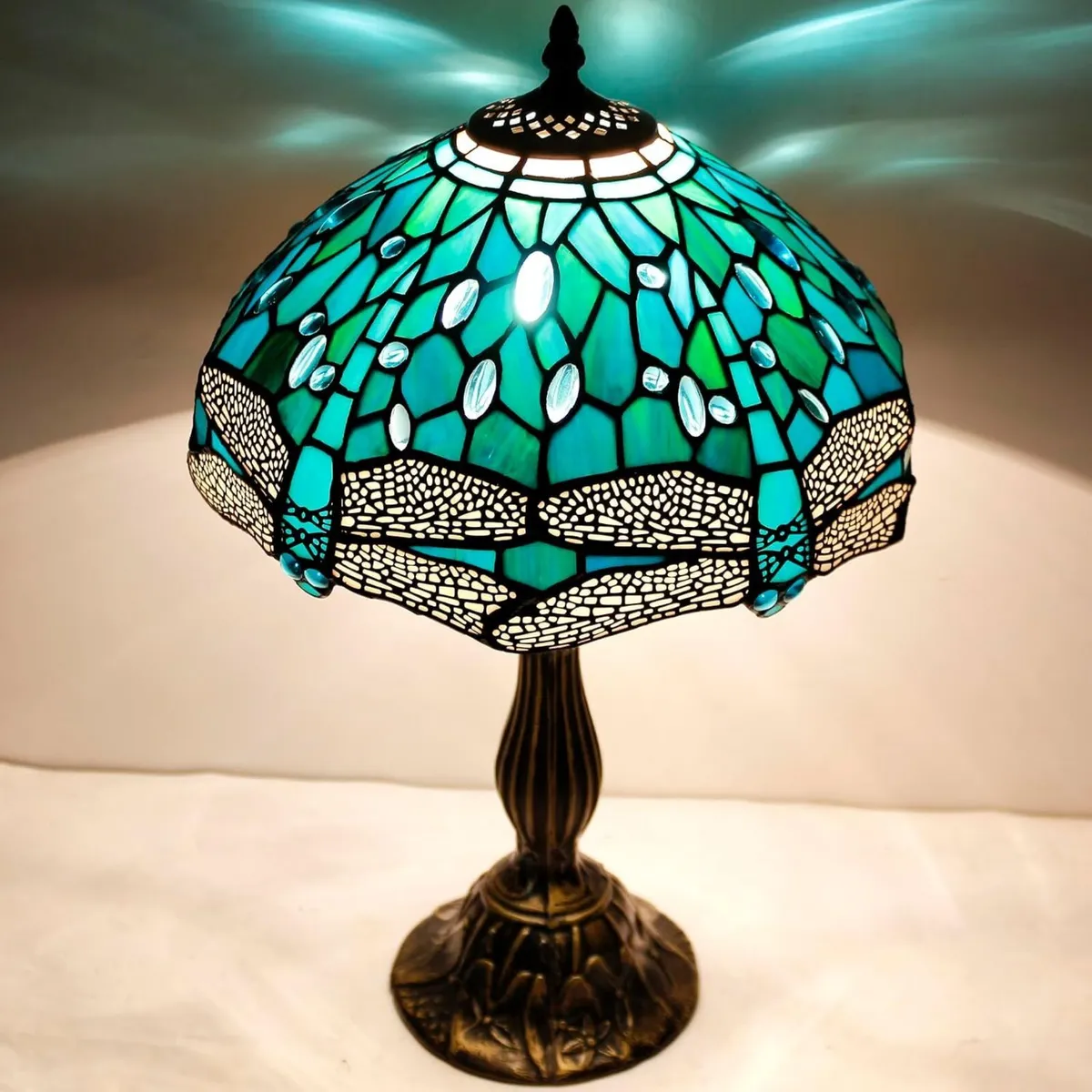 Tiffany Lamp Stained Glass Dragonfly Style - Image 1