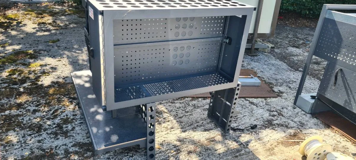 Bott van shelving/racking - Image 4