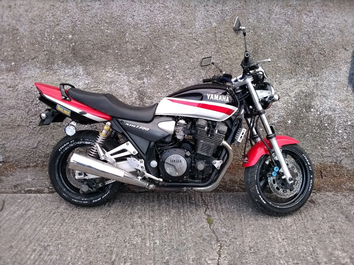 YAMAHA XJR1300 - Image 1