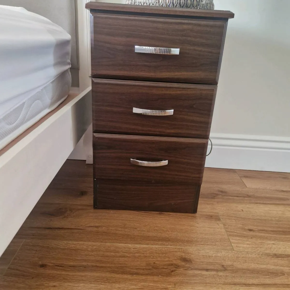 Bedroom set - Image 4