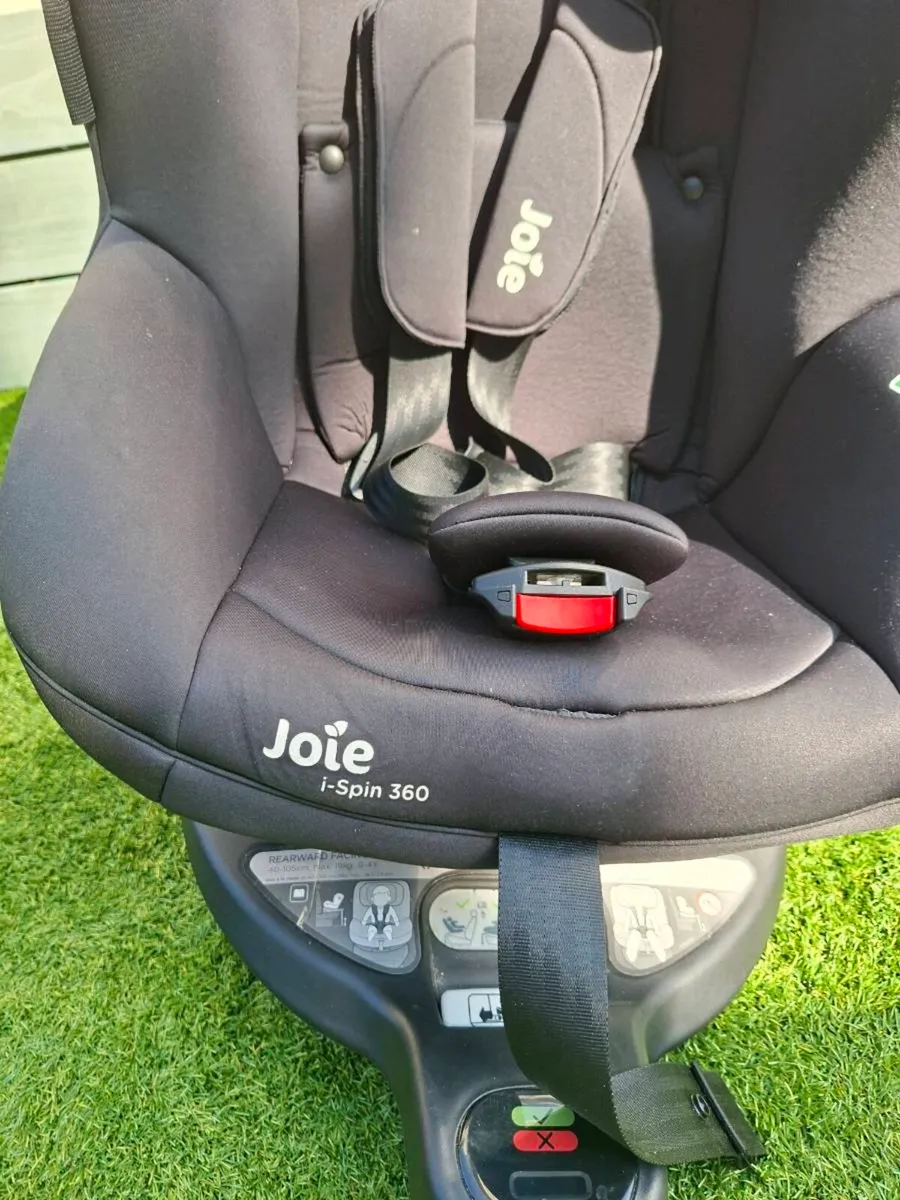 Joie ispin 360 car seat - Image 4