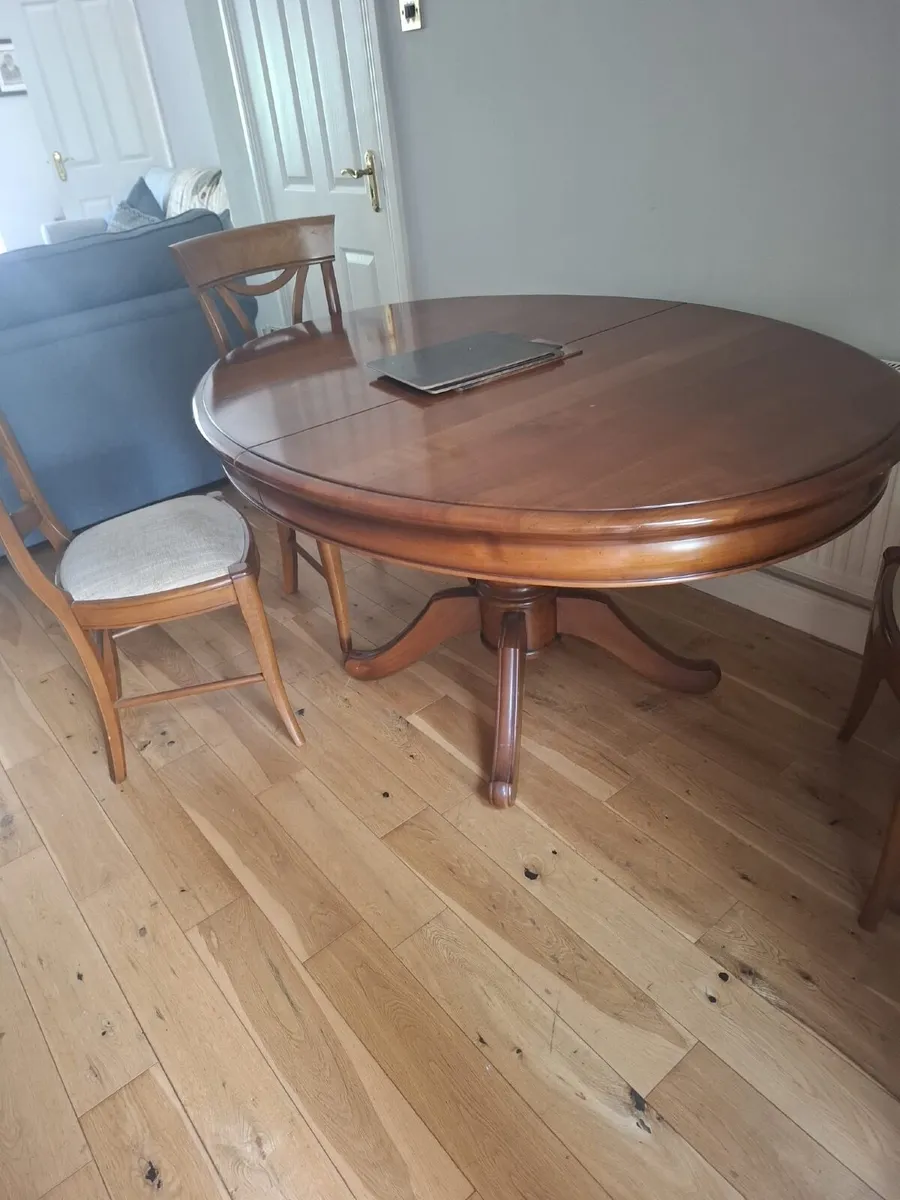 Table & 6 chairs- dining room - Image 2