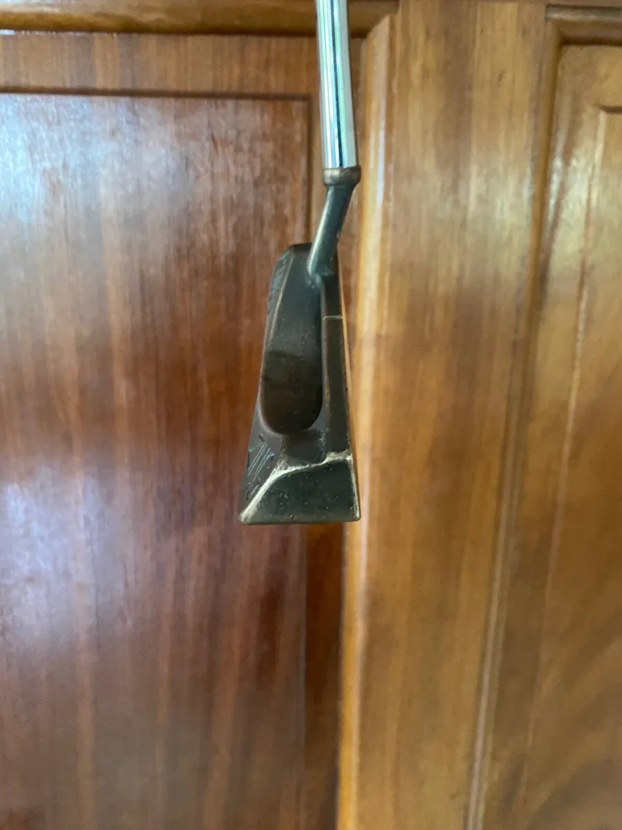 Ping Zing 35 inch putter Immaculate Condition - Image 3
