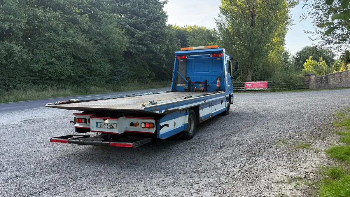 Iveco tilt and slide recovery - Image 3