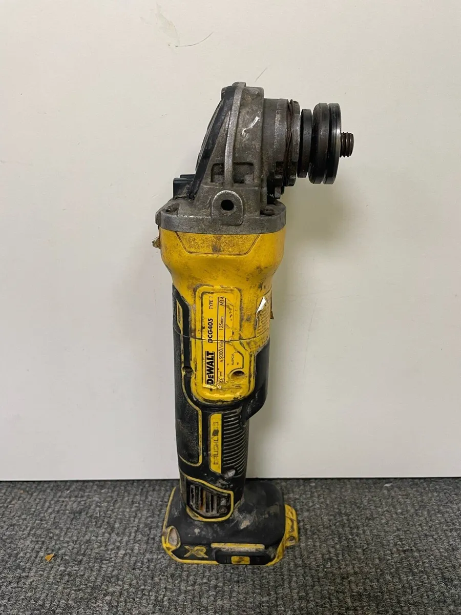 De Walt DCG405 Angle Grinder BareTool - Image 3
