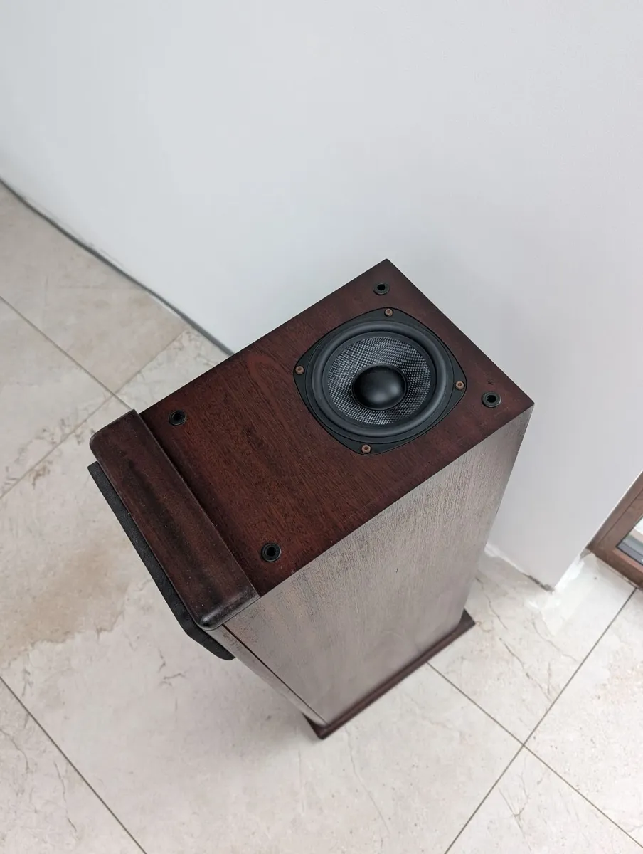 Castle harlech s1 speakers. Stereo - Image 3